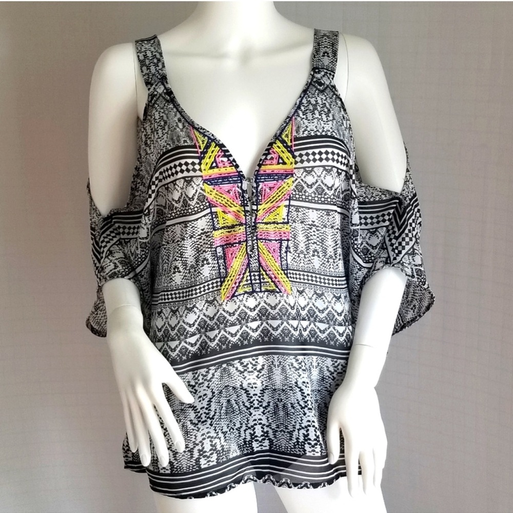 Jessica Simpson Cold-Shoulder Aztec Print Embroidered Top - Picture 1 of 12